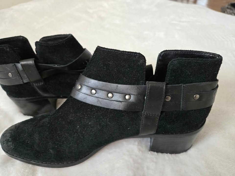 Clarks Black Suede Booties, Size 11M - photo 2