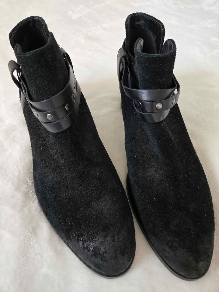 Clarks Black Suede Booties, Size 11M - photo 3