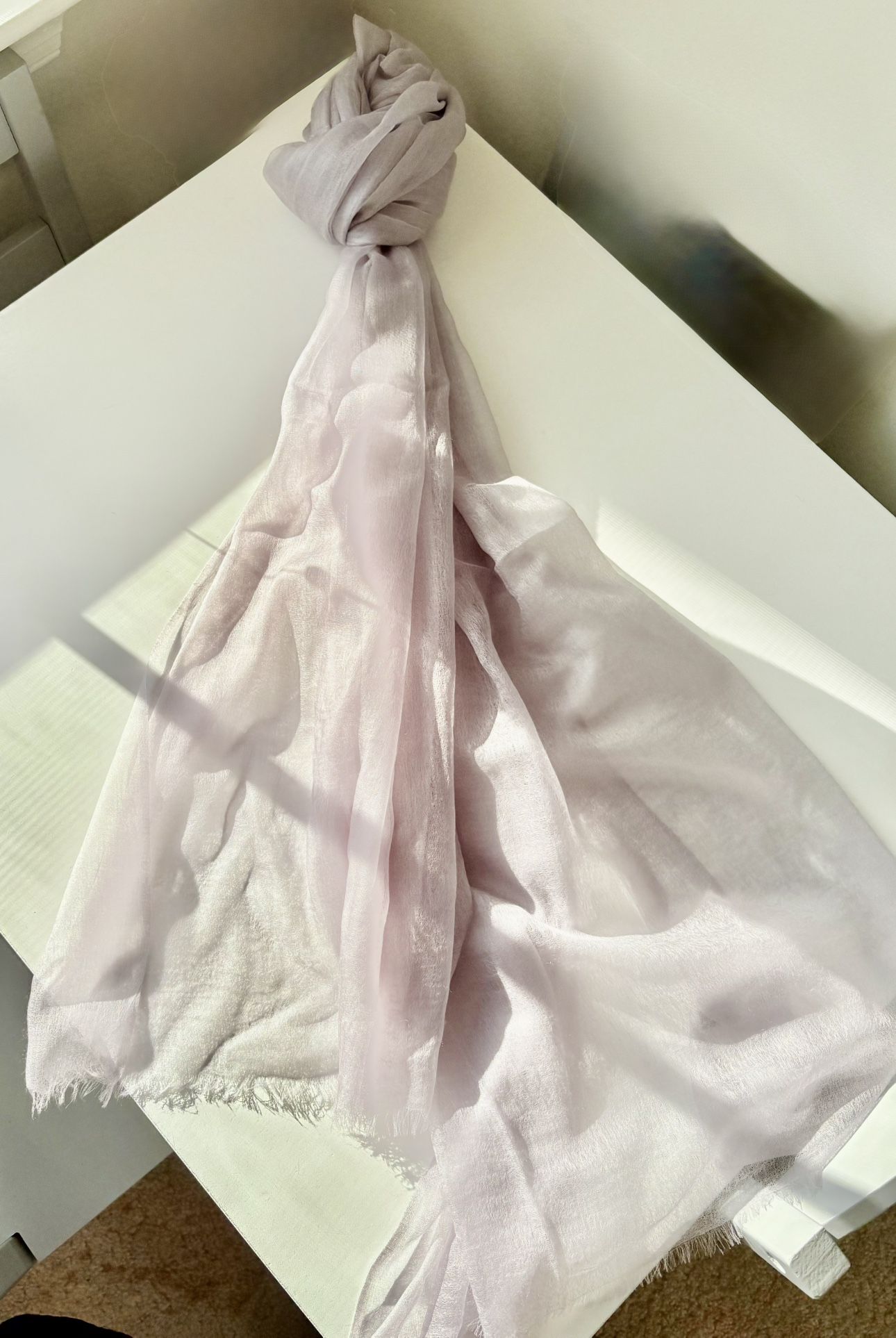 100% Cashmere Featherweight Light Grey scarf - photo 4