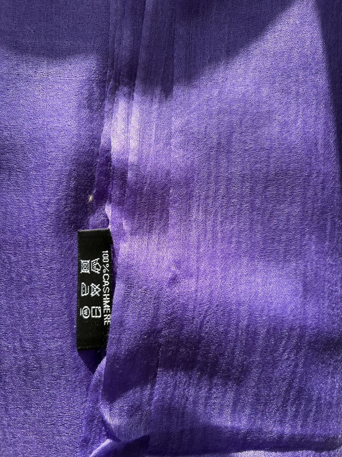 100% Cashmere Featherweight Long scarf - photo 2