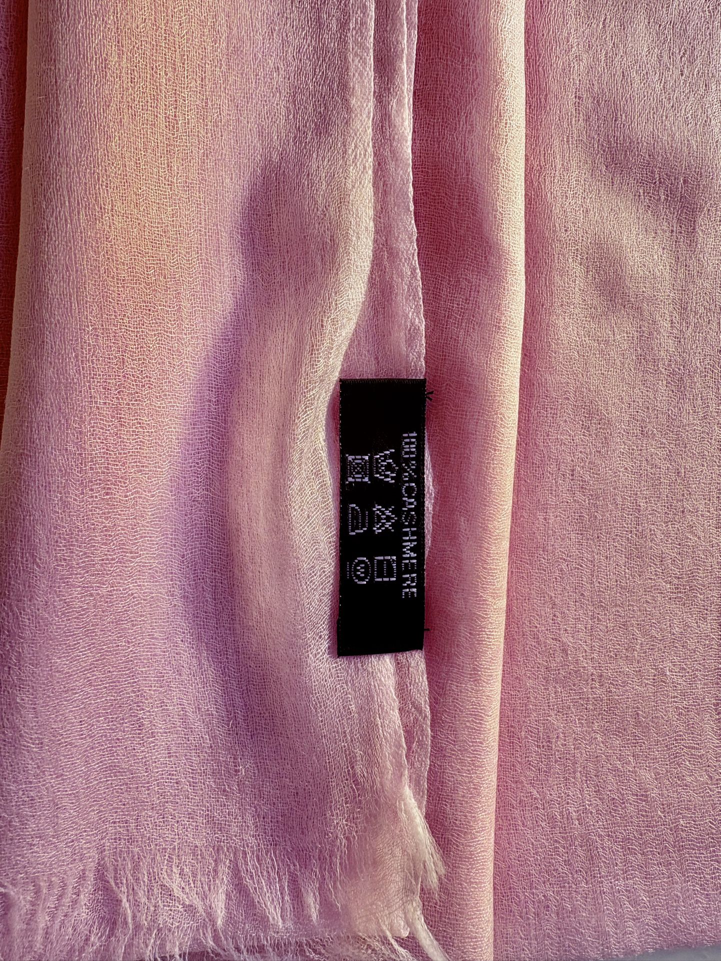 Featherweight 100 % Cashmere Pink Long Shawl Scarf - photo 3