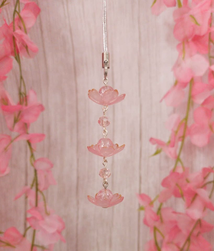 Lotus Charm - photo 2