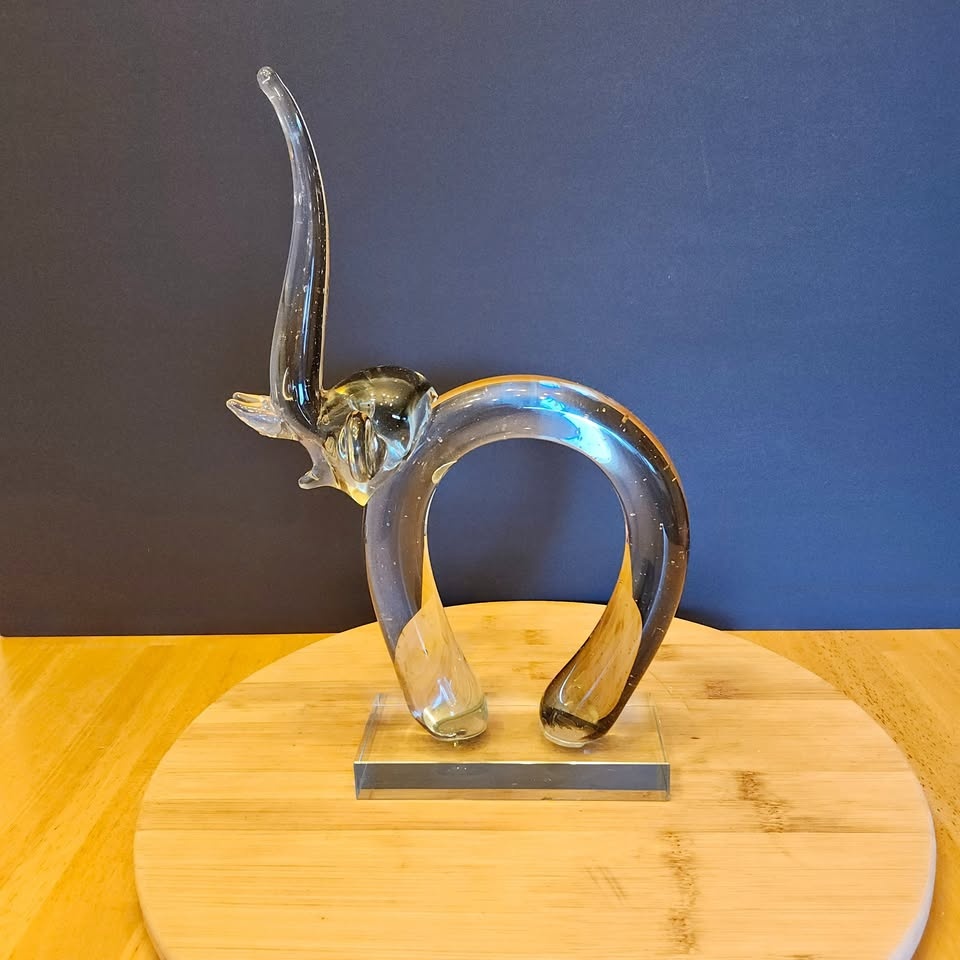 🥕 Decorative Glass Elephant Sculpture 🥕