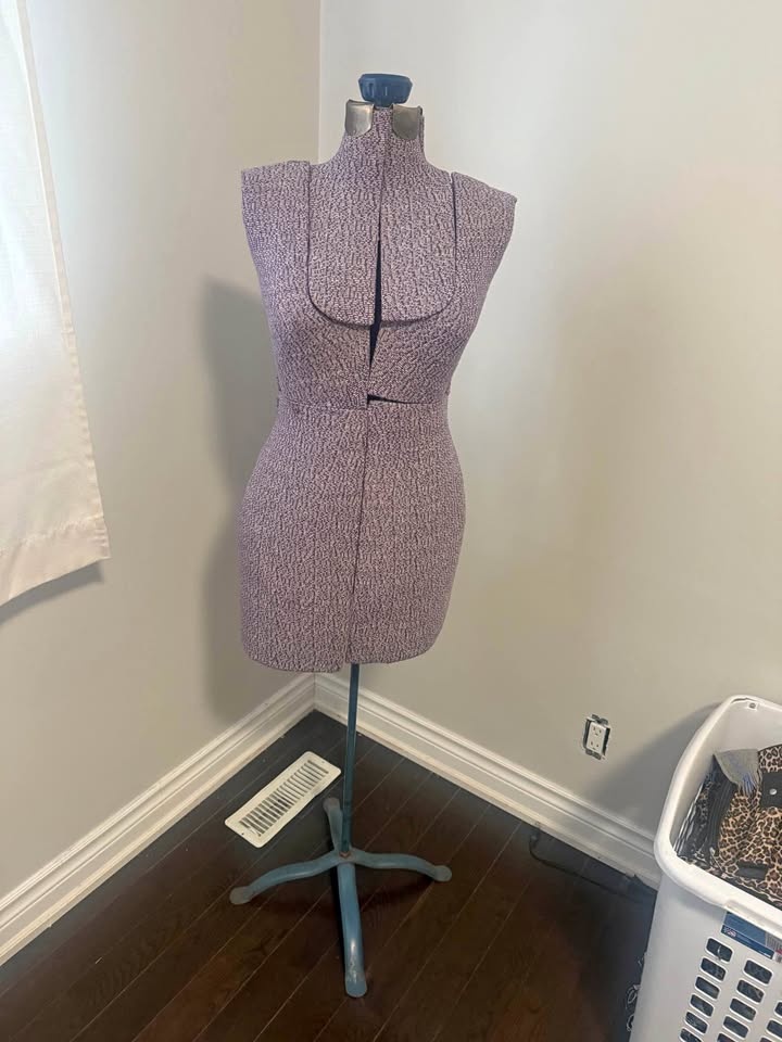 Seamstress mannequin