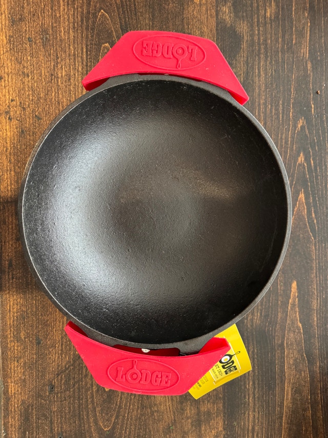 Lodge 9" Cast Iron Wok / Kadai + Silicone Handles - NEW - photo 4