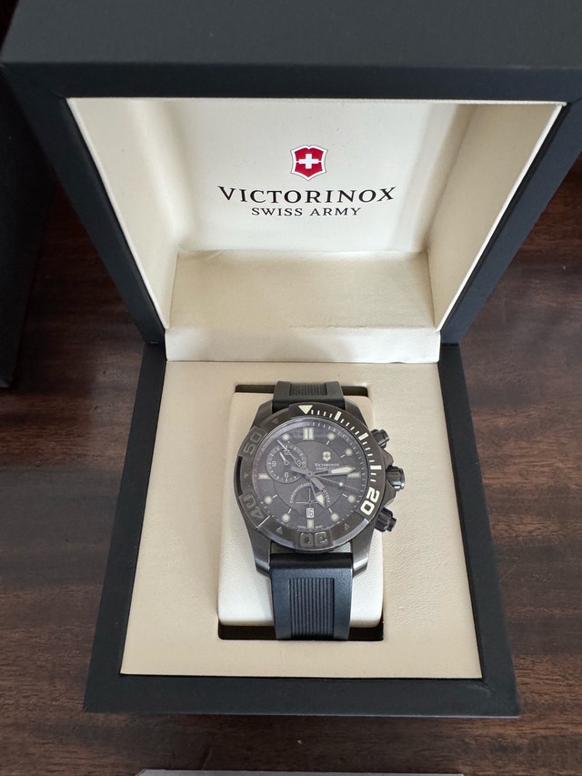 Victorinox Dive Master quartz watch - photo 2