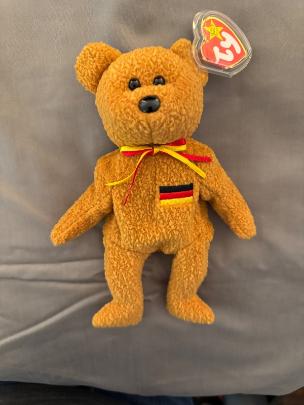 TY Germany only "Germania" Beanie Baby - mint condition