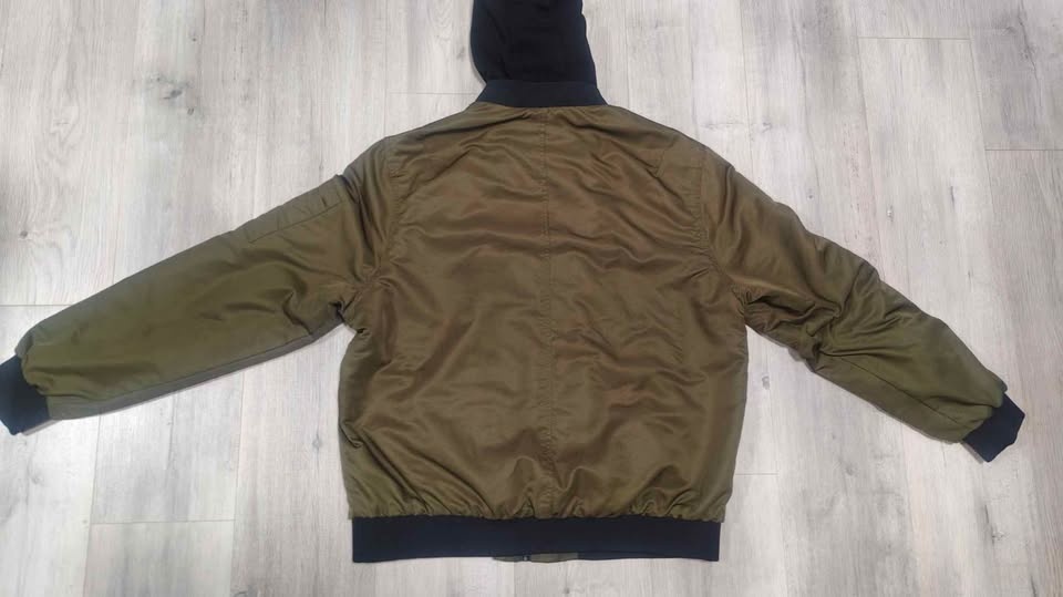 Forever 21 Hooded Bomber Jacket Size L - photo 2