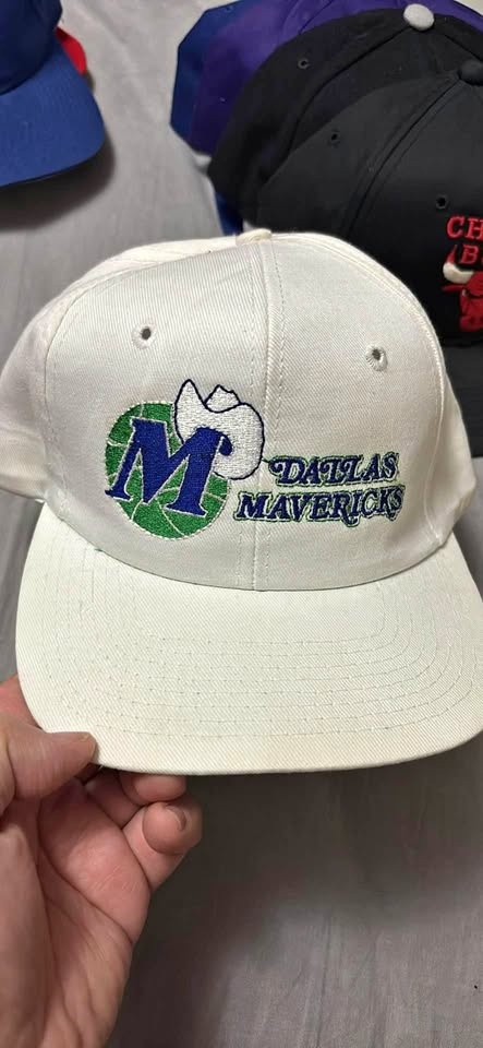 Dallas vintage Hat