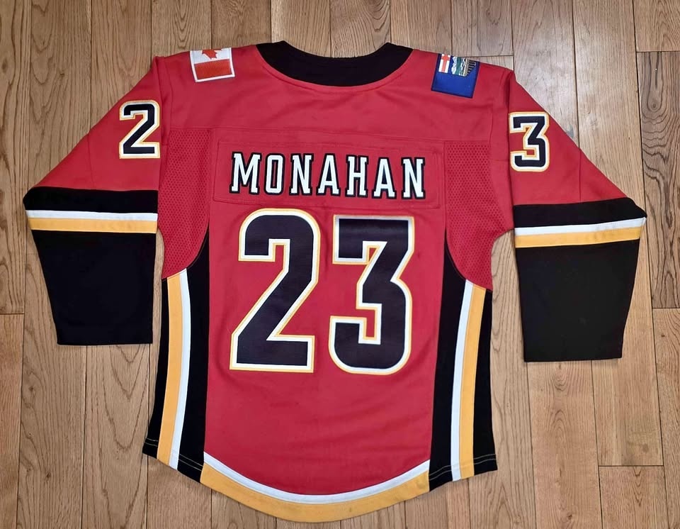 S/m youth Calgary flames monahan Jersey