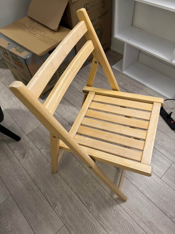 Set of 4 Folding Dining Chairs - photo 3