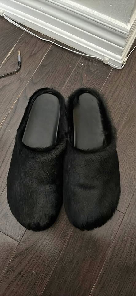 Marni Slides