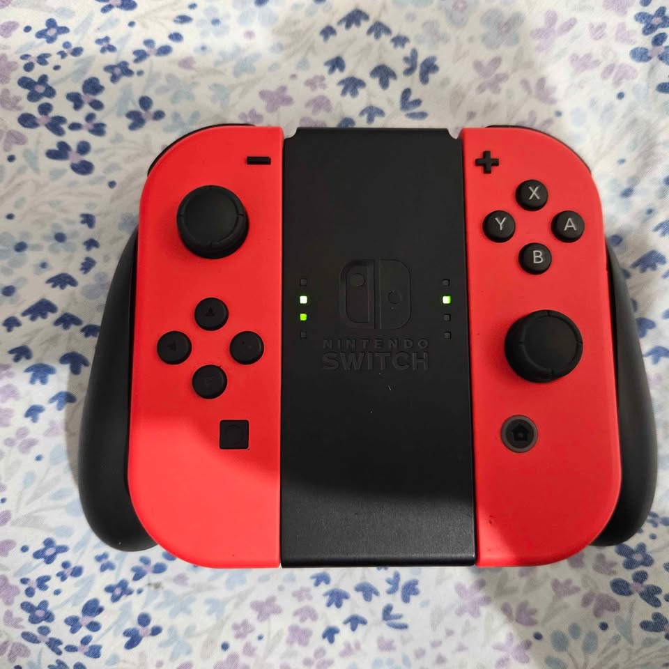 NEW Nintendo Switch OLED Mario Red Edition - photo 3
