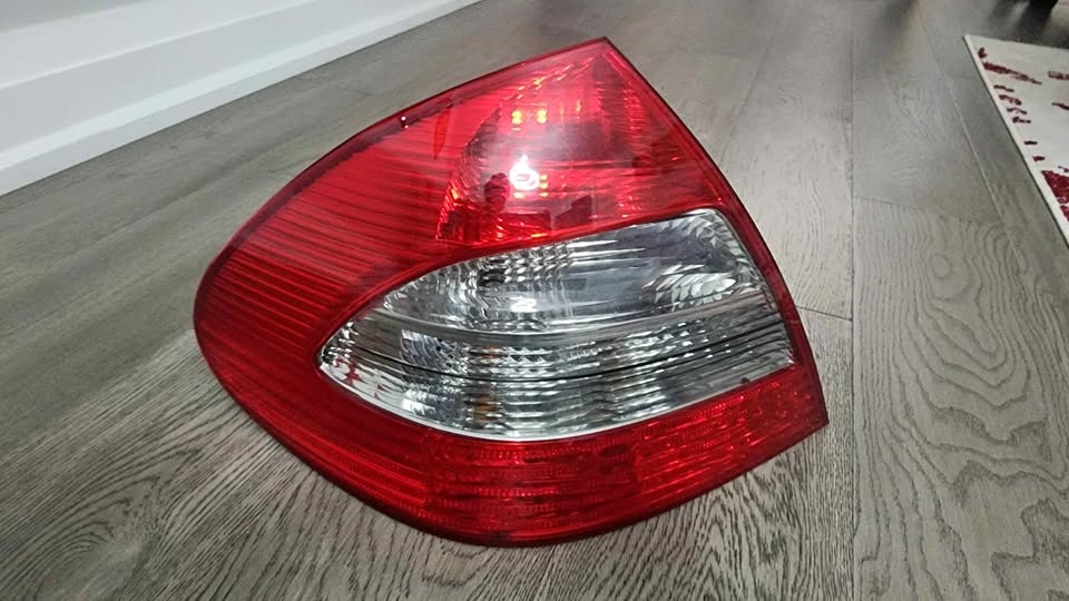 Mercedes E Class Taillight