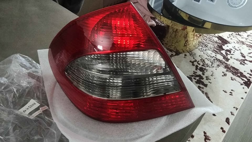 Mercedes E Class Taillight - photo 3