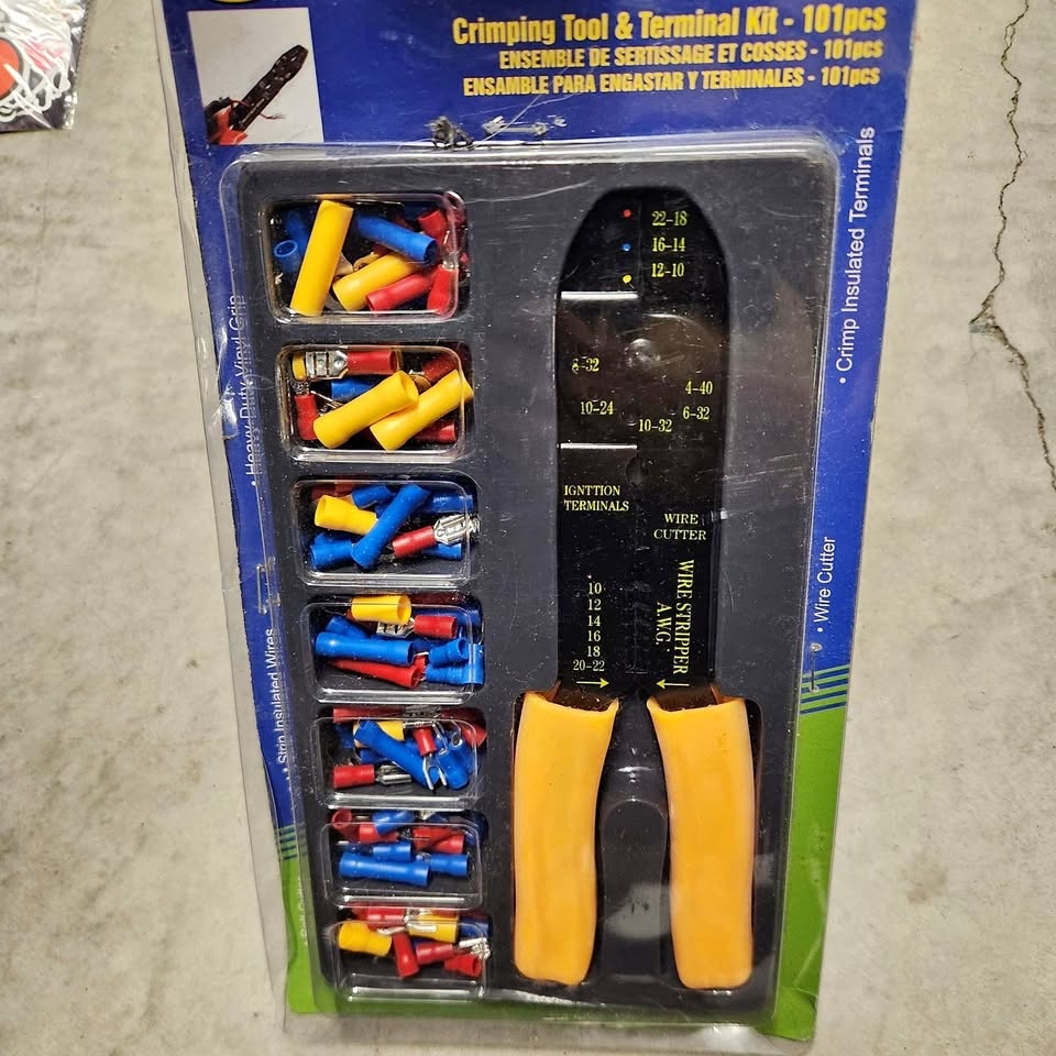Crimping tool and terminal kit