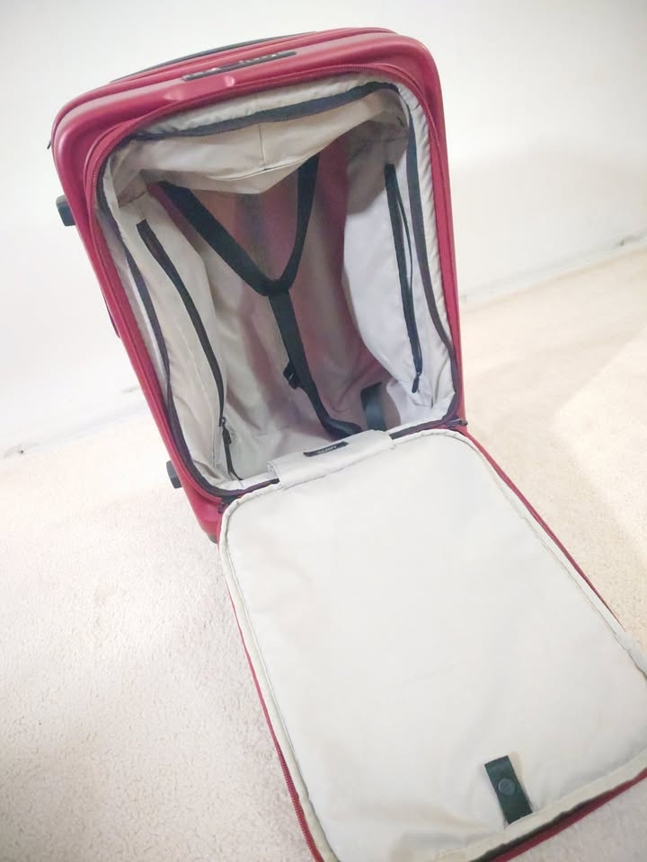 Lojel Cubo Carry-On Suitcase w/ Laptop Compartment - photo 4