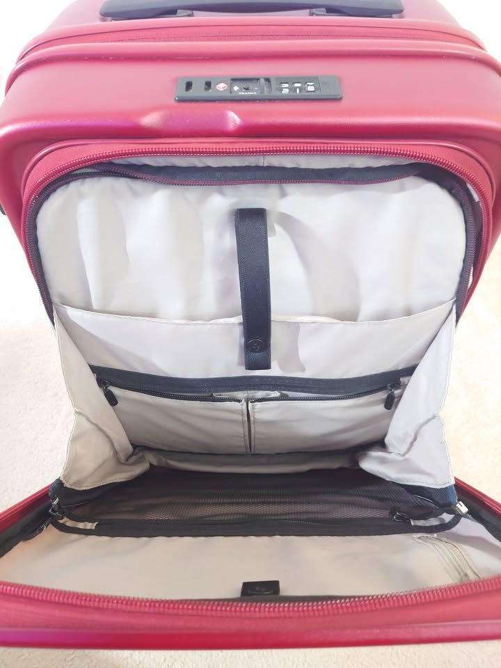 Lojel Cubo Carry-On Suitcase w/ Laptop Compartment - photo 5