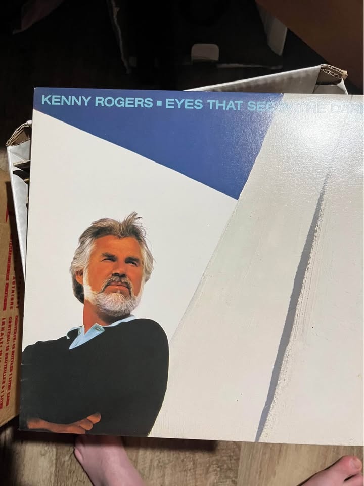 Assorted country records - photo 2