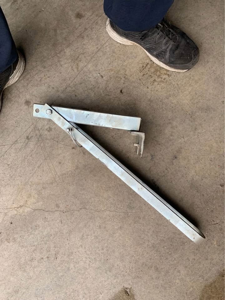 Spring compressor tool - photo 2