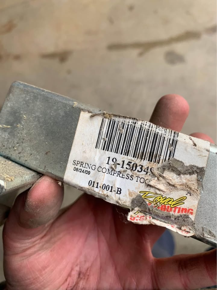 Spring compressor tool - photo 3