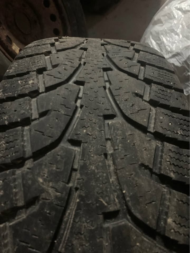 GMC Serria snow tires - photo 2