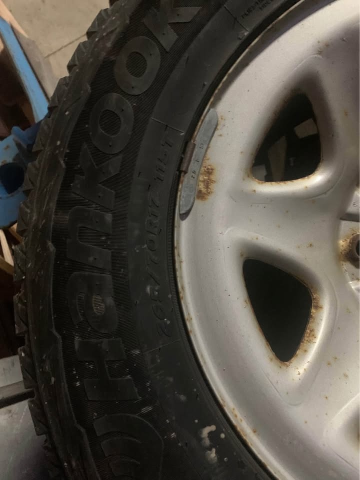 GMC Serria snow tires - photo 5