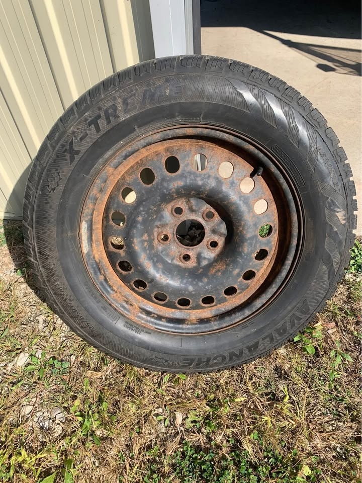 225/65/17 winter tires - photo 4