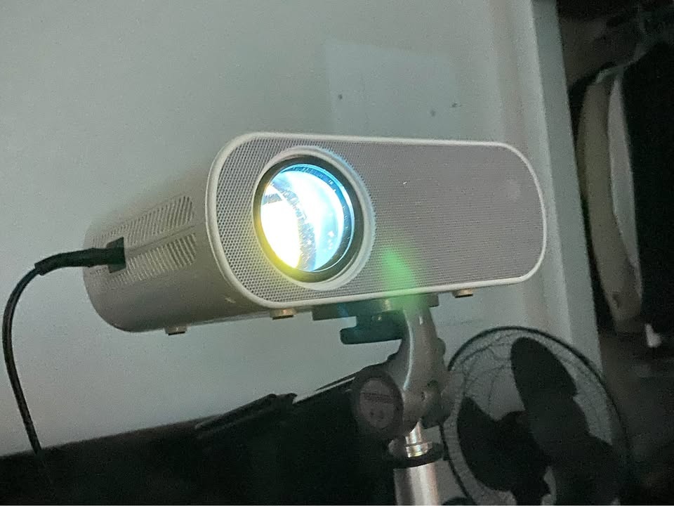 Projector 1080 Native AND tripod stand - photo 4
