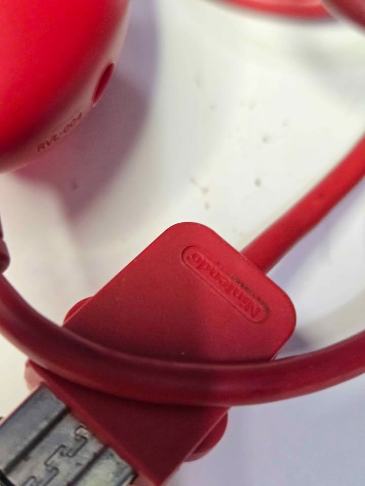 Red Wiimote Sleeve & Nunchuck - photo 2