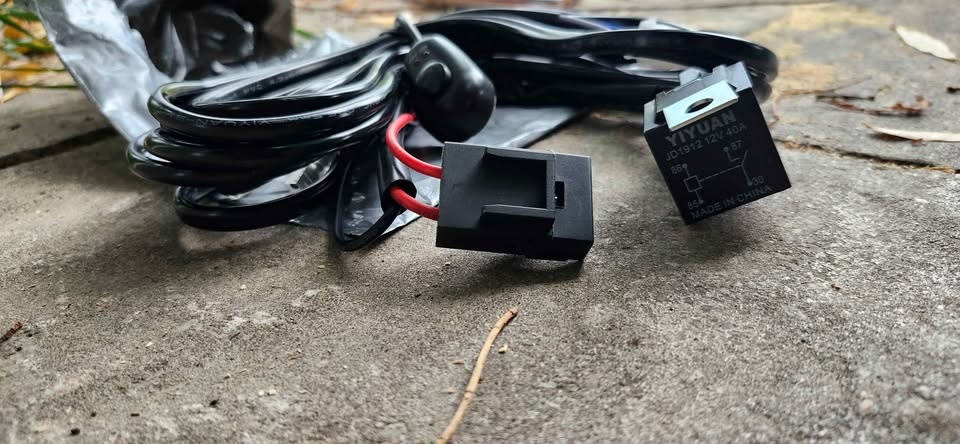 LED Light Bar Wire Harness Kit 12V 18AWG - photo 2