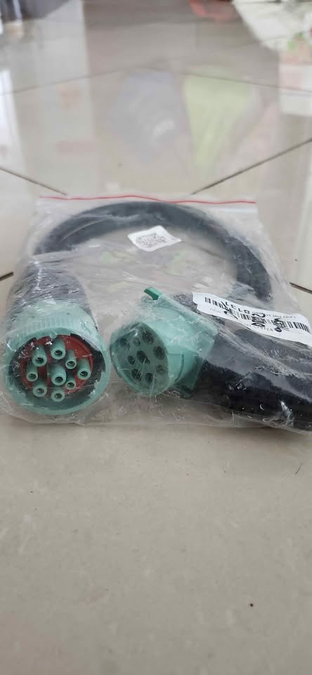 Truck Adapter, 9 Pin to OBD2 Interface Truck Y-Cable - photo 3