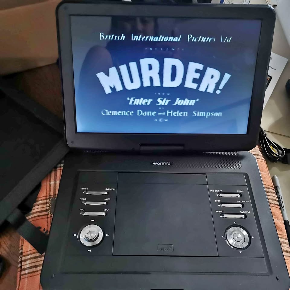 DVD player,new, with sd.card slot, usb port,17.9 inch