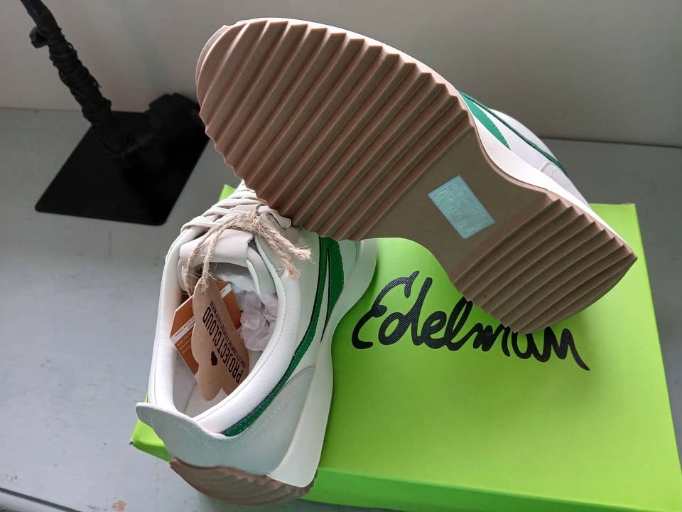 Women's sneakers #6.5 memory foam insole and lightweight - photo 3