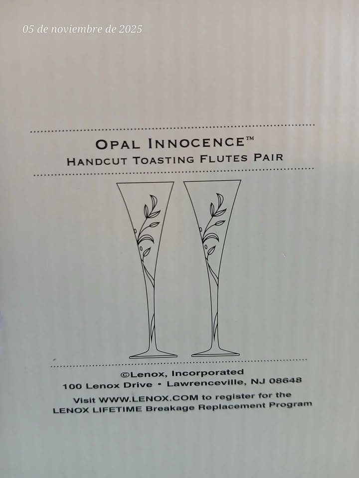 Handcut crystal toasting flutes pair opal innocence - photo 3