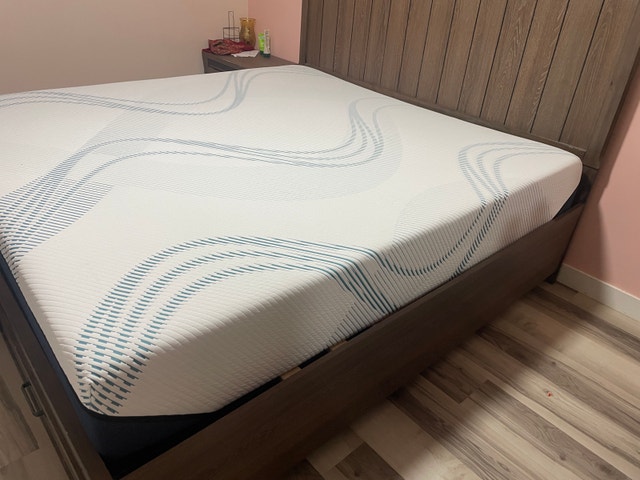 King TempurPedic Mattress - Top Rated | Rarely Used - photo 2