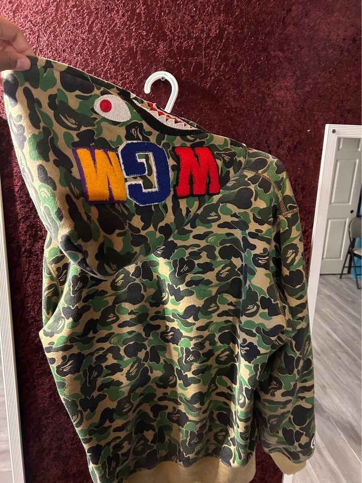 Bape Shark Hoodie Green Camo Size M - photo 4