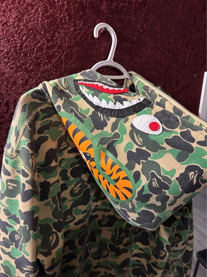 Bape Shark Hoodie Green Camo Size M - photo 5