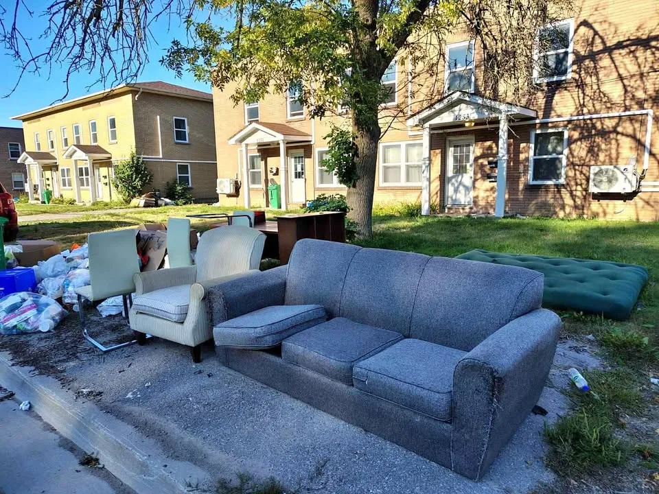 Free Furnitures thumbnail