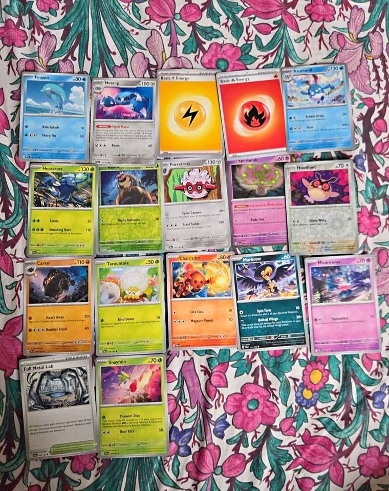 17 Pokémon cards