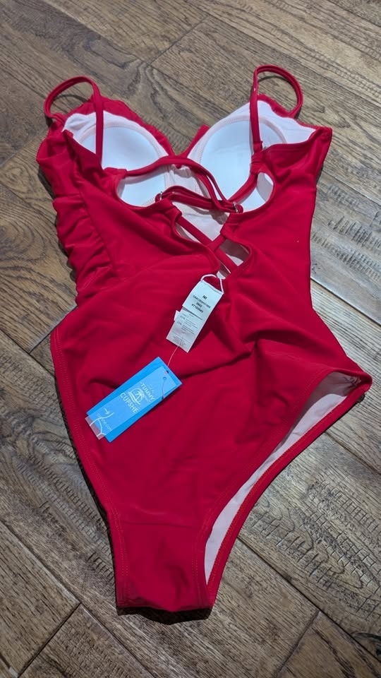 *NEW* CUPSHE (M) Red Ruffled One-Piece - photo 4
