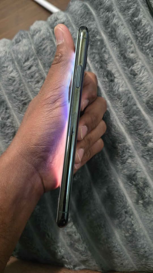 Iphone 11 pro max - photo 4