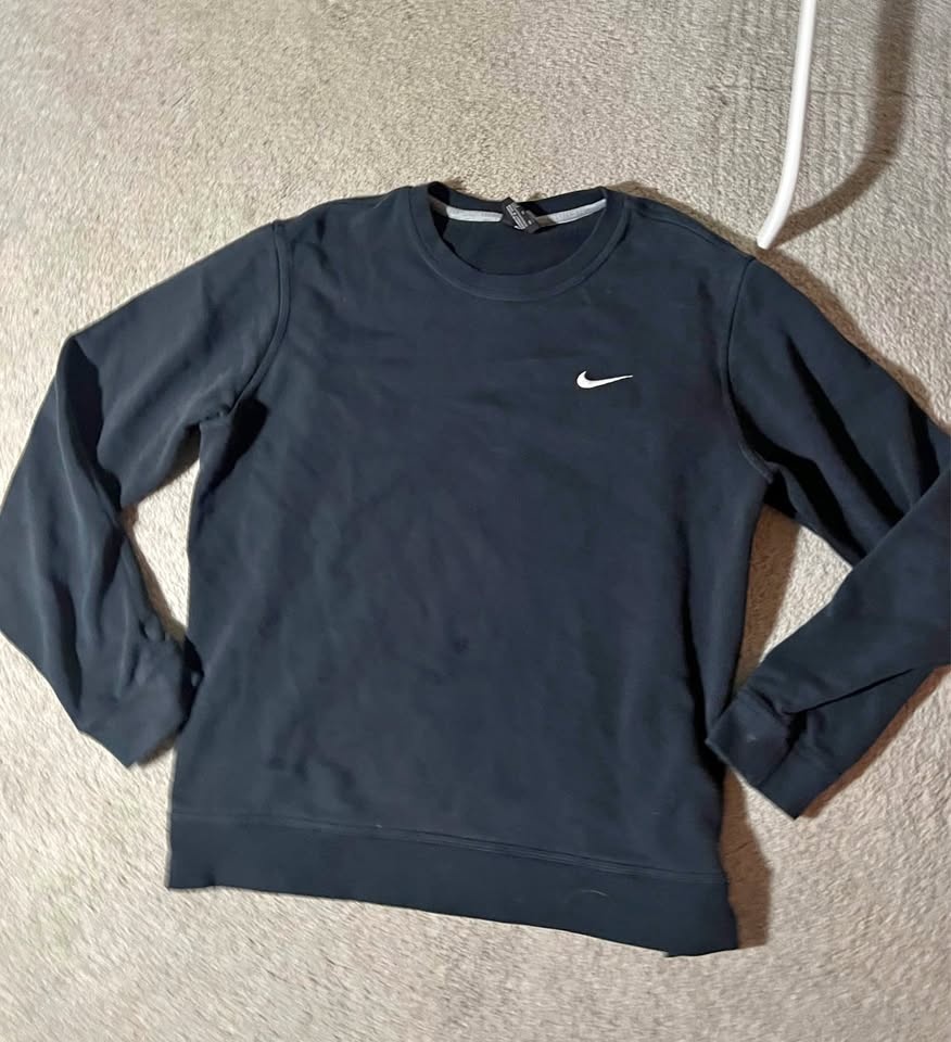Black Nike Sweatshirt