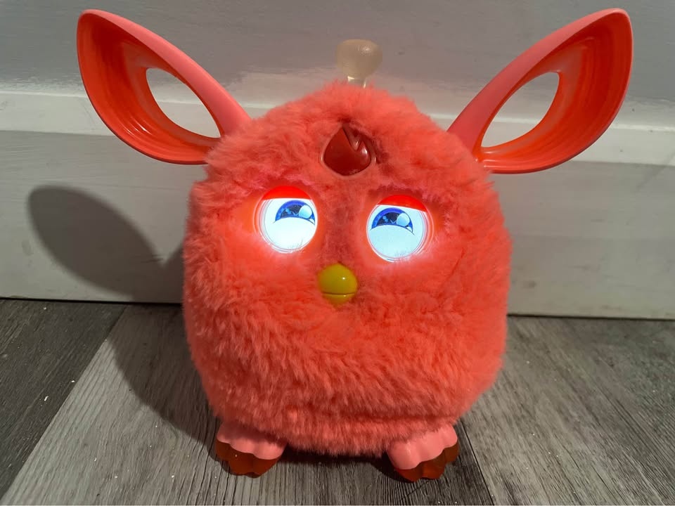 Pink furby! - photo 2