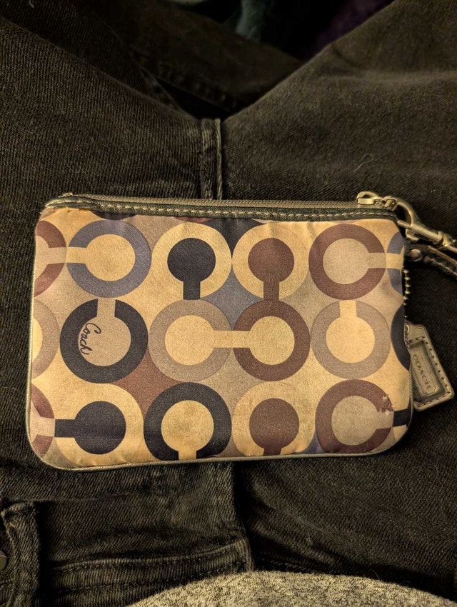 Coach Wristlet - photo 3