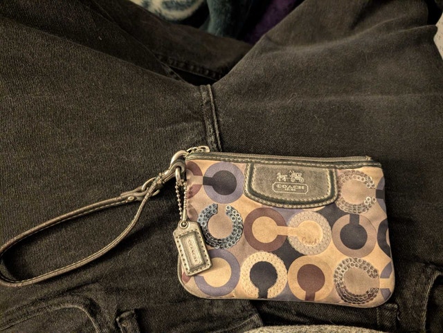 Coach Wristlet - photo 5