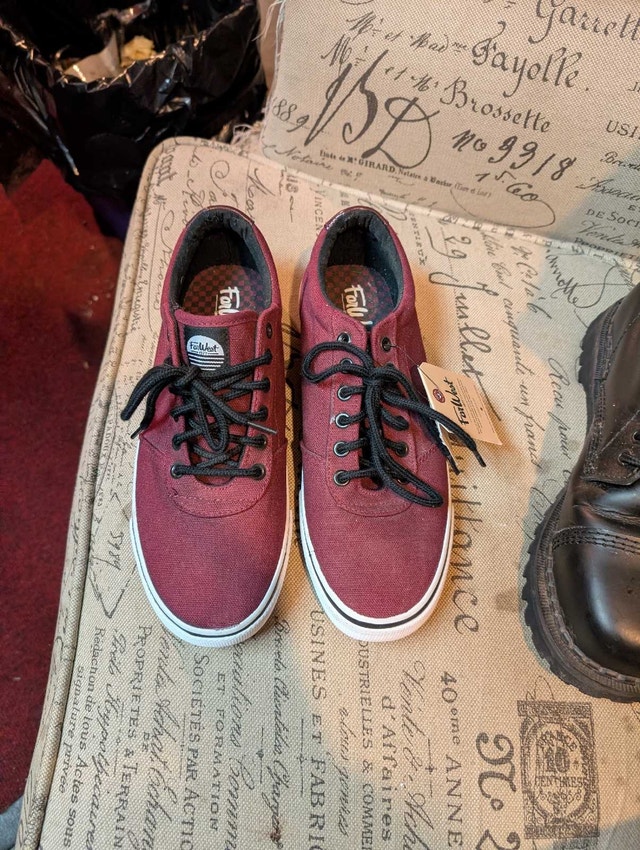 Far West Shoes Size 9