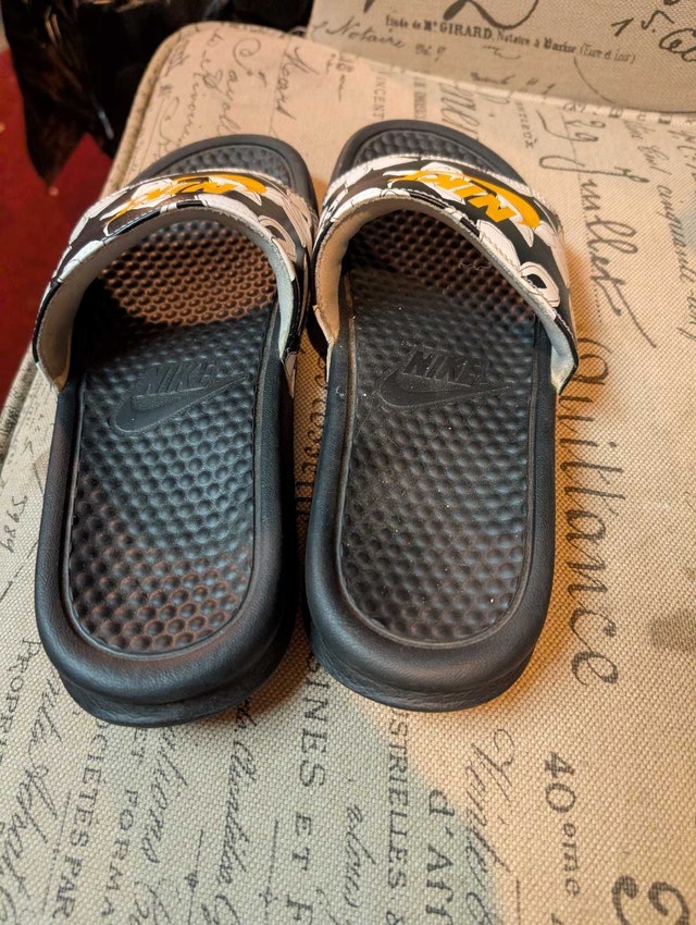 Nike Slides - photo 2