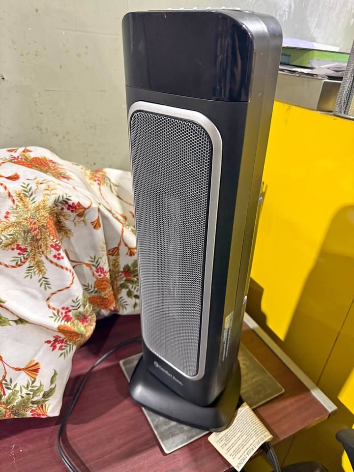 Portable Heater - LIKE NEW