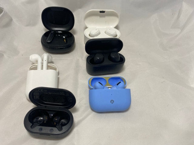 lot of 6 misc. Bluetooth earbuds wireless he